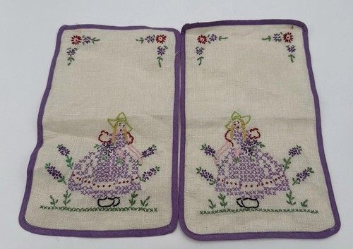 Vintage embroidered linen - vintage,