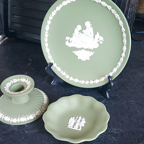 Wedgwood collectable pieces - collectable, x