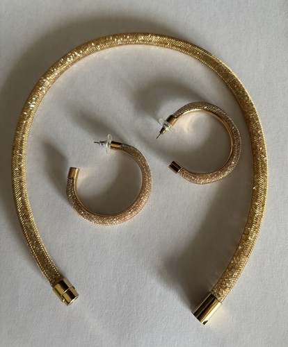 Swarovski gold tone necklace - gold,