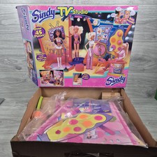 Vintage Sindy TV Studio 2000