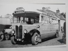 LONDON TRANSPORT BUS - T 122