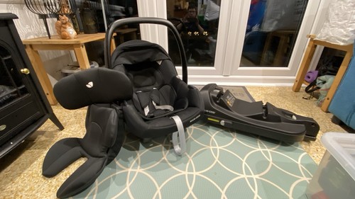 Maxi cosy car seat - seat, base