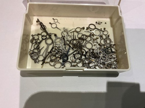 Box vintage assorted clock - of,