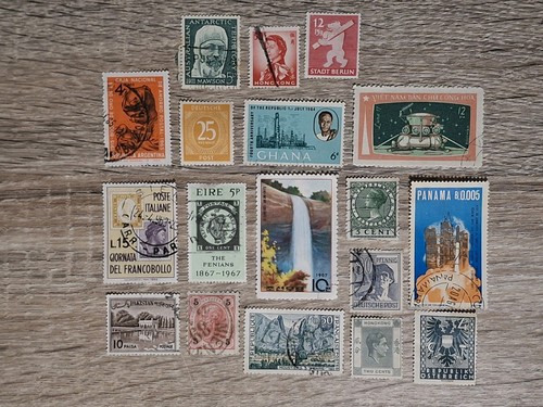 Vintage postal stamps bundle - stamps,