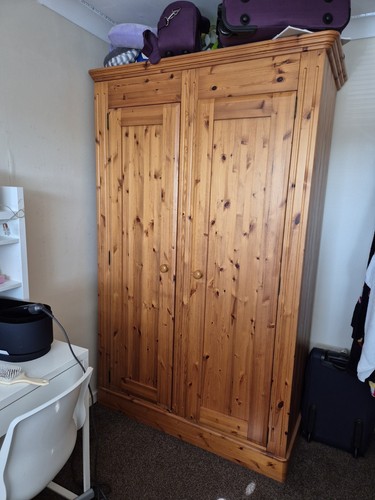 Two door pine - two-door,