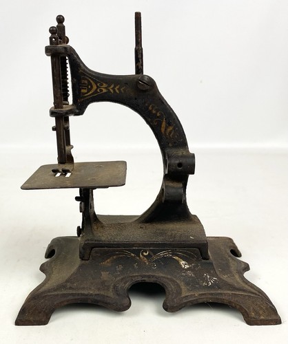 Antique c1900 cast iron muller - antique,