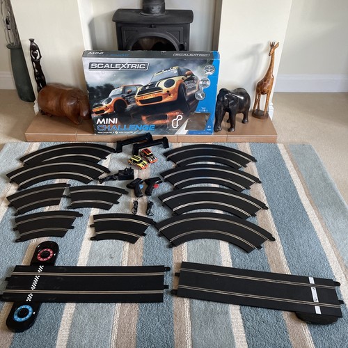 Mini challenge scalextric set - scalextric,