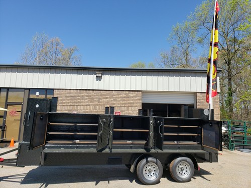 Iron hog bbq barn door - barn, smoker