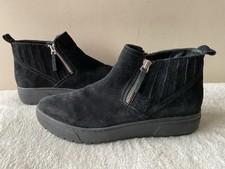 KAREN MILLEN real suede ladies black low wedge ankle boot size 7/41