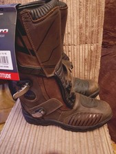 akitto  latitude motorcycle