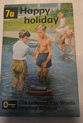 Ladybird book happy holiday - ladybird,