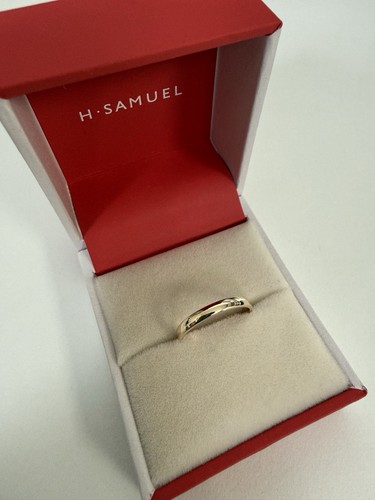 Samuel 9ct gold wedding band - 9ct,