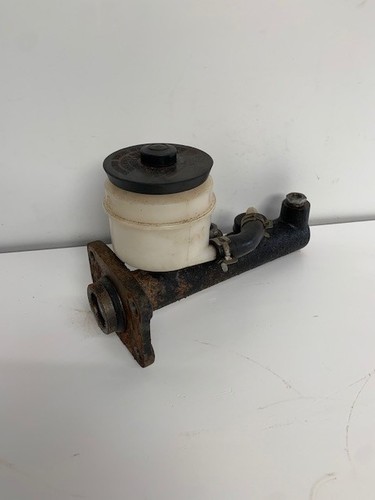 Used brake master cylinder - used,