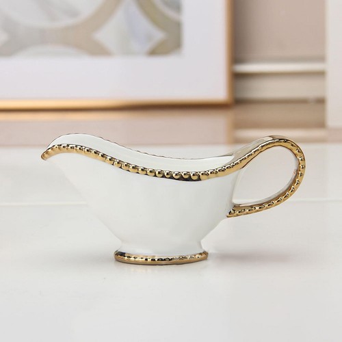 Ceramic gravy boat - gravy, tool