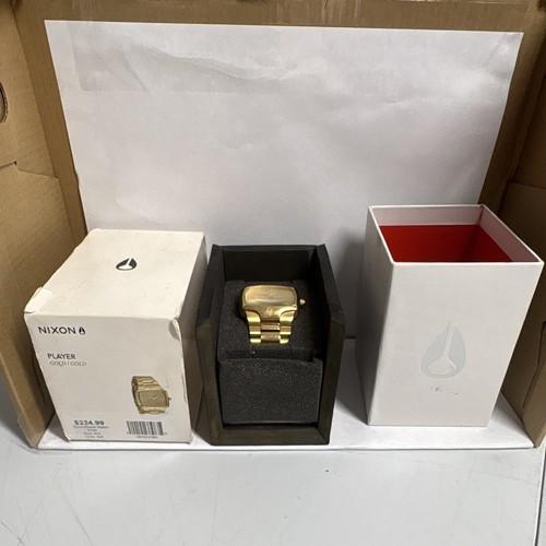 Nixon the player watch all - player,
