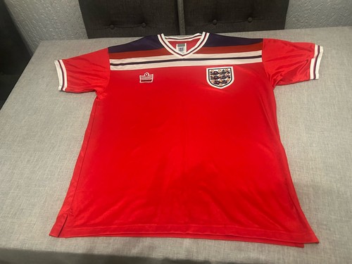 England 1982 away - , draw