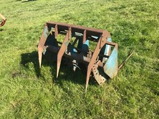 muck grab to fit vintage tractor - Gatwick - £350