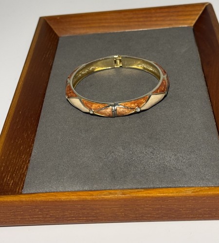 Vintage bangle clamper style - vintage,