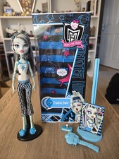 Mattel Monster High Frankie Stein Dead Tired 2010 Doll with Accessories