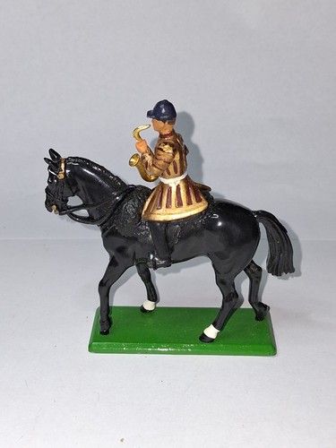 Britains 54mm mounted band - x,