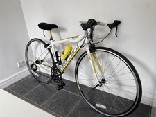 Road Bike Ladies Carrera 43cm Never been ridden Excellent condition