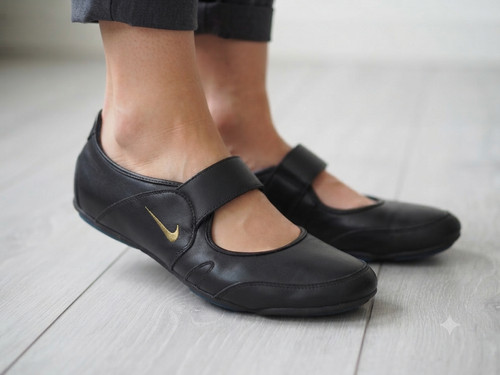 Women nike sunyassi - nike,