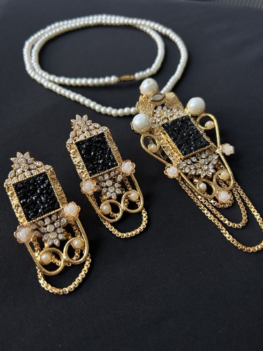 Gold plated black crushed - black,