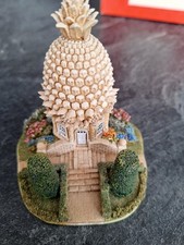 Lilliput Lane. The Pineapple