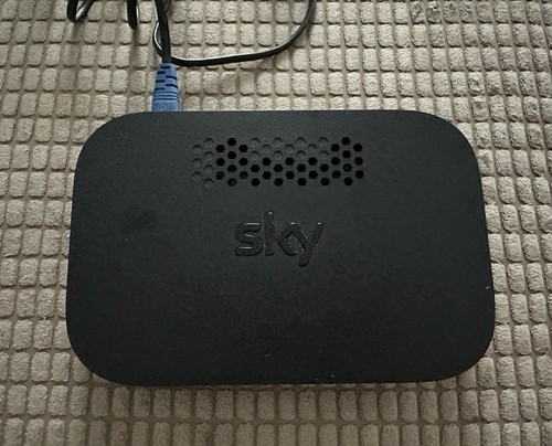 Sky hub broadband wireless - broadband,