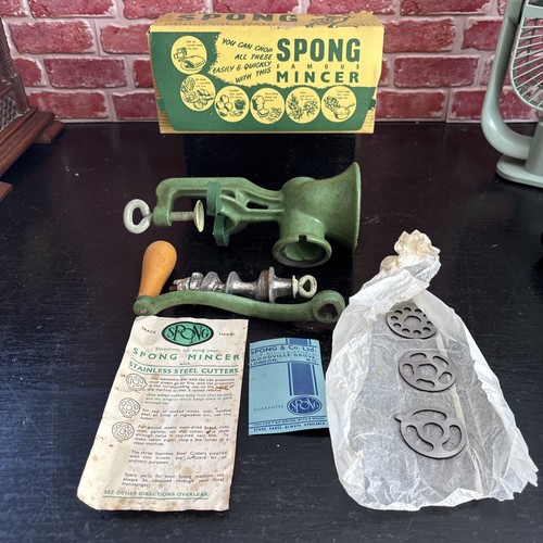 Vintage spong green enamel - spong,