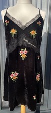 Top Shop Black Velvet Dress With Embroidered Flowers & Lace Detail Size 12