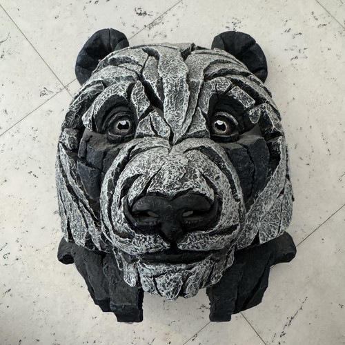 Beautiful edge sculpture - 🐼,