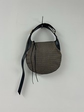 Victoria Beckham Beige & Black