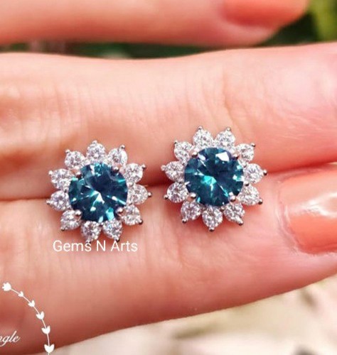 Natural blue topaz - blue,