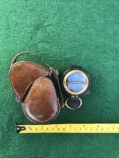 Vintage WW1 1917 dated  Verniers Pattern Style Compass with 1917 marked  case