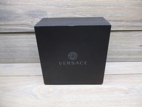 Versace watch presentation - presentation, box