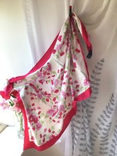 Tommy Hilfiger Large Floral