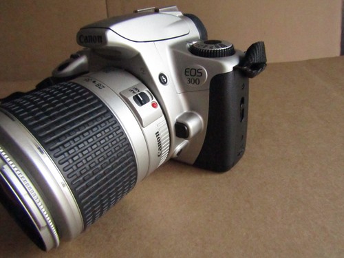 Canon eos 300 35mm slr - eos, film