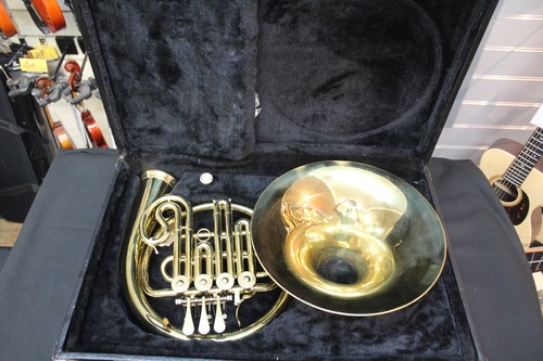 Unbranded french horn - unbranded,