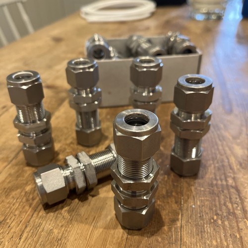 Swagelok bulkhead union - swagelok,