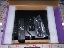 Vu+duo2 sattelite linux comes with box and remote black hole image