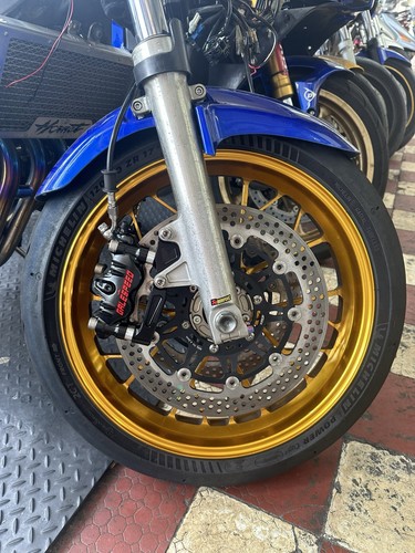 Honda cb400 cb400sf v4 - cb400sf,
