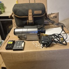 SANYO VM-EX580P 8mm Video Camera Camcorder + Cables + Spare Battery & Charger