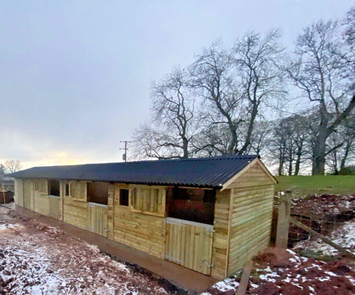 Stables plus 12 - 12',