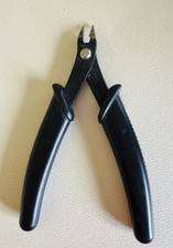 Flush Cutters – Diagonal / Wire Cutters - Black Handle