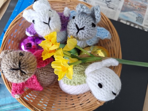 Hand knitted bunny - 4,