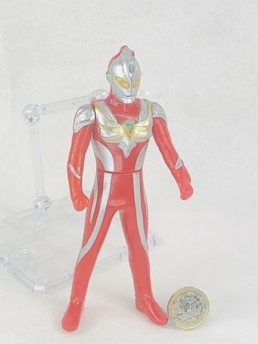Action figure ultraman max - action,