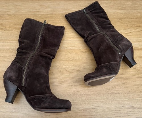 Clarks brown suede - brown,