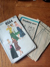 vintage 1977 sewing pattern - blouse, skirt and apron 
