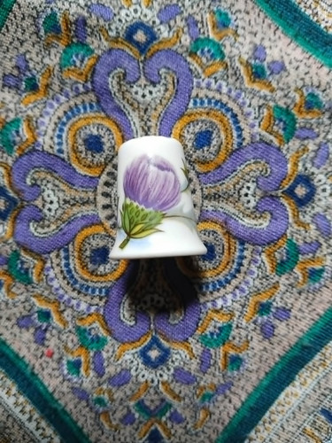 Fine bone china thimble - fine,